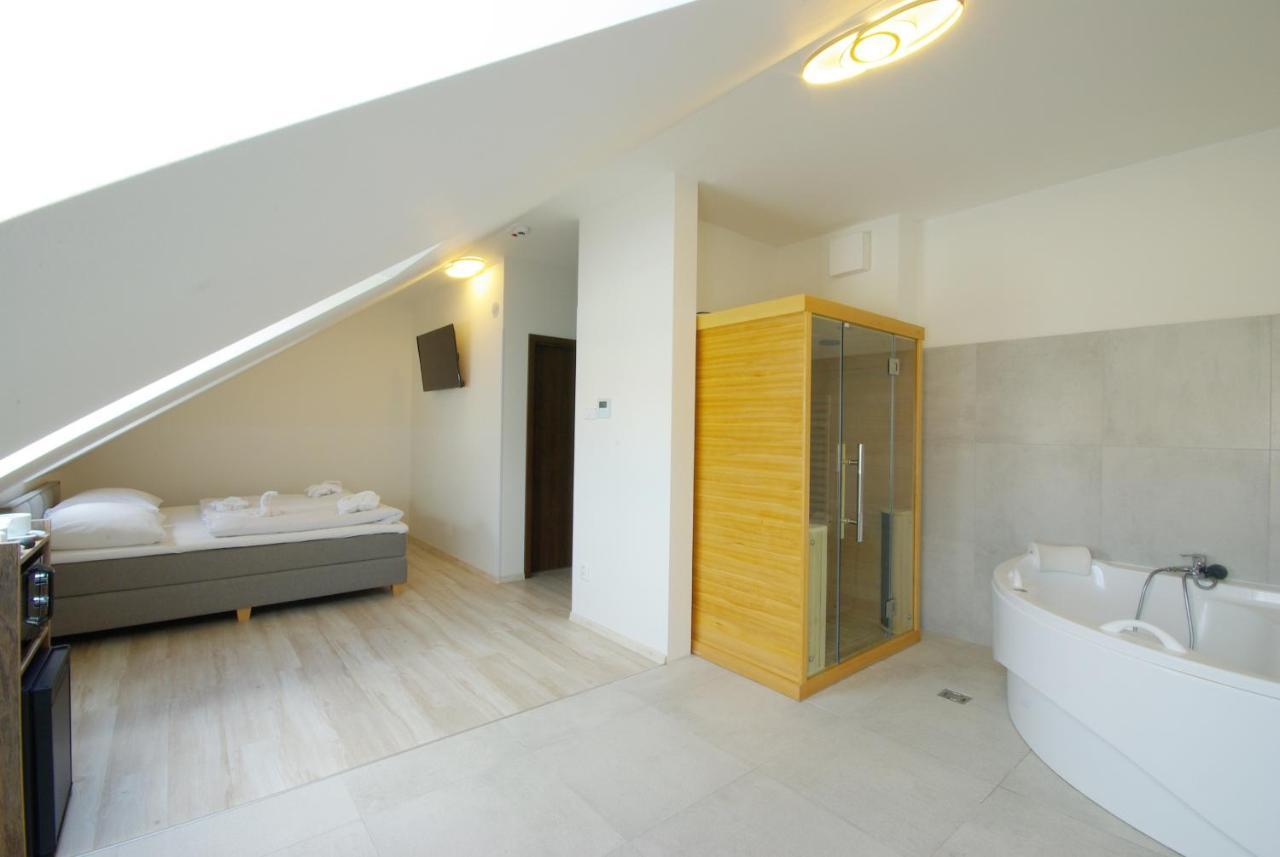 Adeba Hotel Prague Exterior photo