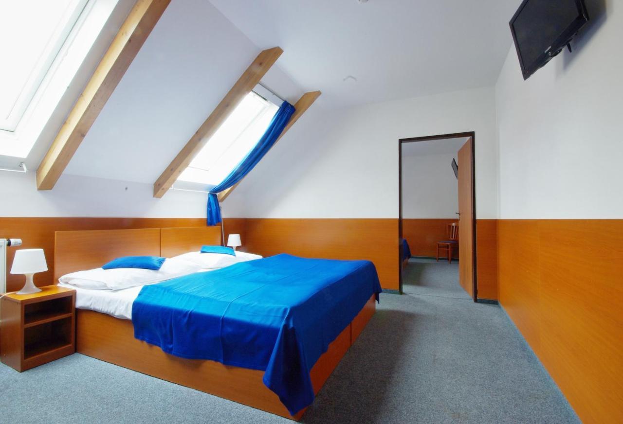 Adeba Hotel Prague Exterior photo
